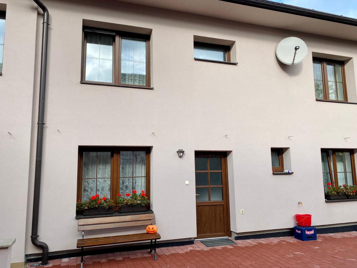 Ubytovanie Strateny Budzogan Klace Exterior foto